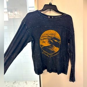 Billabong women’s WANDER FOREVER long sleeve tee size S